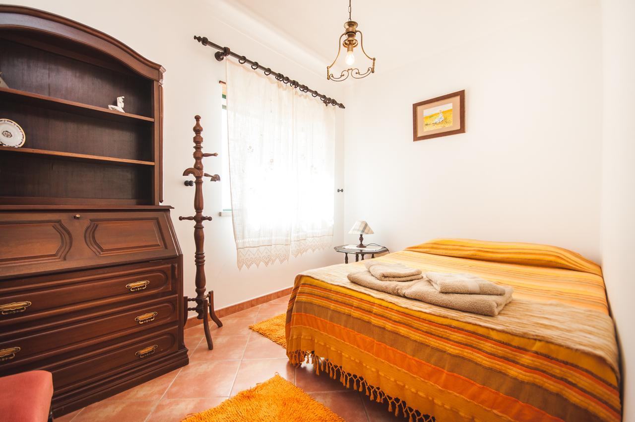 Rivers Nation Surf Camp Bed and Breakfast Atouguia Da Baleia Exterior foto