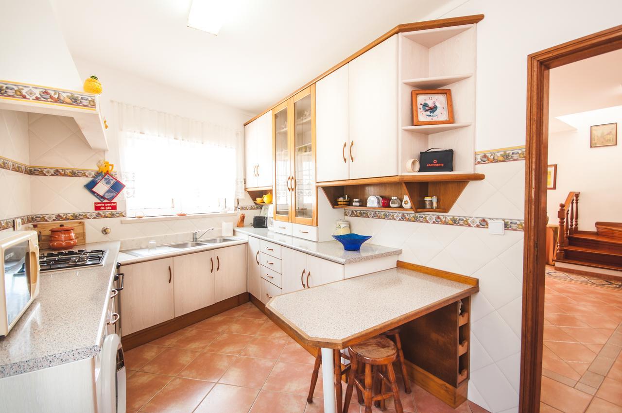 Rivers Nation Surf Camp Bed and Breakfast Atouguia Da Baleia Exterior foto
