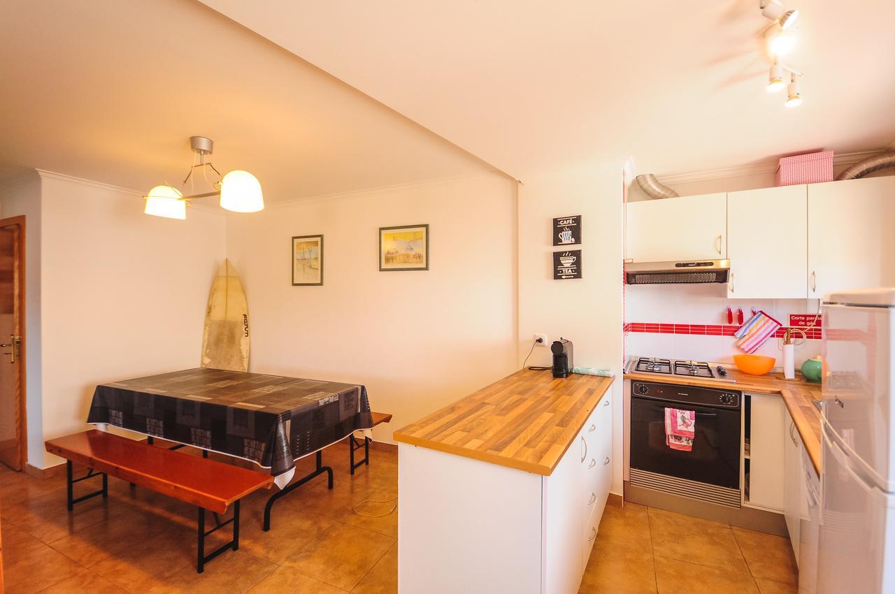 Rivers Nation Surf Camp Bed and Breakfast Atouguia Da Baleia Exterior foto
