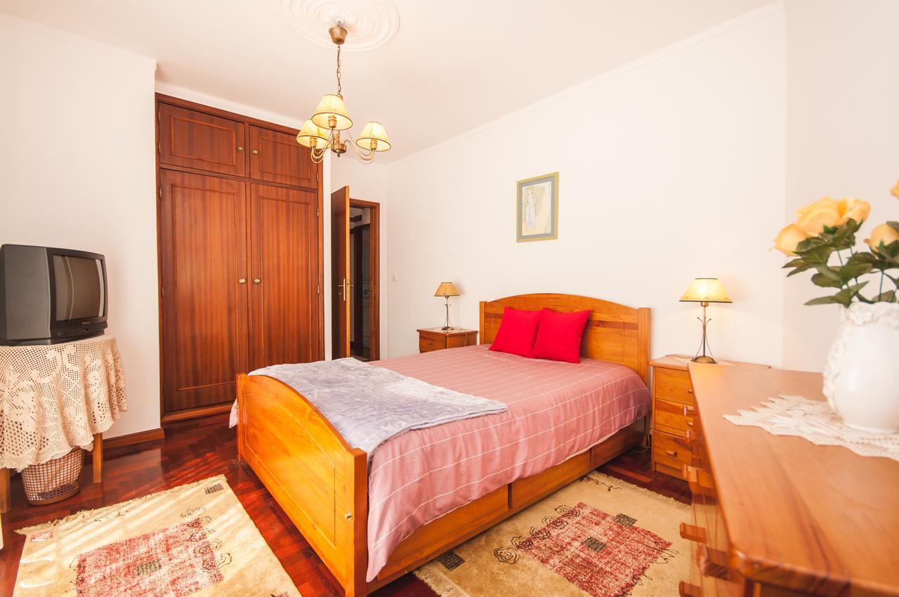Rivers Nation Surf Camp Bed and Breakfast Atouguia Da Baleia Exterior foto